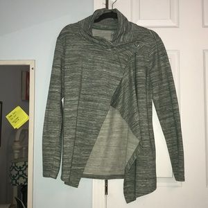 Heathered green workout top